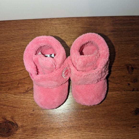 UGG Bixbee Baby/Toddler Girl Booties, Pink & Fuzzy Size 2/3 - Picture 6 of 7